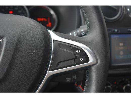 Dacia Sandero Dacia 0.9 TCe Laureate Automaat | Navigatie | Parkeersensoren | Airco | Cruise Control | Radio/MP3 | ActivLease financial lease