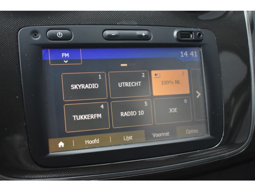 Dacia Sandero Dacia 0.9 TCe Laureate Automaat | Navigatie | Parkeersensoren | Airco | Cruise Control | Radio/MP3 | ActivLease financial lease
