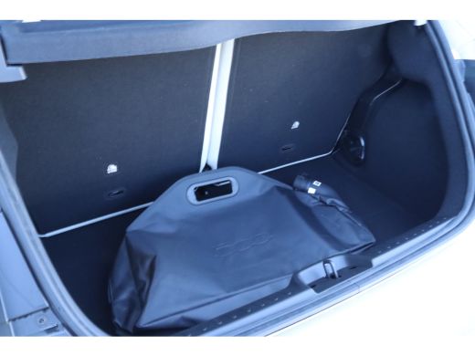 Fiat 500E Fiat Giorgio Armani Edition 42 kWh | Adaptieve Cruise | Pano | Camera | JBL Audio | Stoelverwarmi... ActivLease financial lease