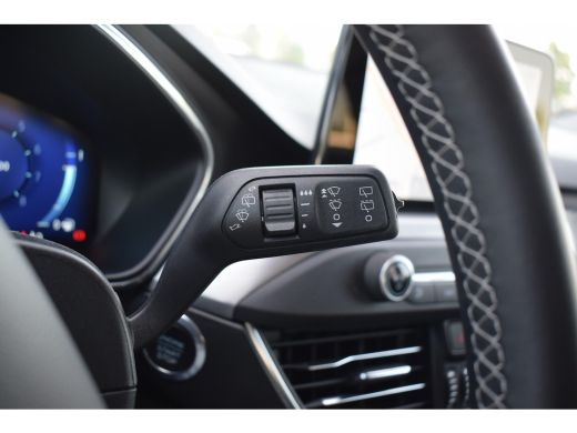 Ford Focus 1.0 EcoBoost Titanium X Business | CarPlay | Stuur- en Stoelverw. | Half Leer ActivLease financial lease