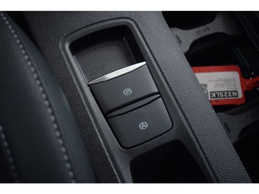 Ford Focus 1.0 EcoBoost Titanium X Business | CarPlay | Stuur- en Stoelverw. | Half Leer ActivLease financial lease
