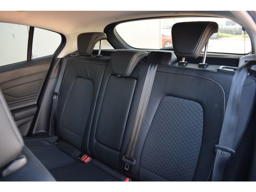 Ford Focus 1.0 EcoBoost Titanium X Business | CarPlay | Stuur- en Stoelverw. | Half Leer ActivLease financial lease