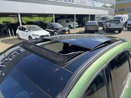 Ford Kuga 2.5 PHEV Active X | Elektrisch glazen panorama-dak | Lichtmetalen velgen multi-spaaks 19" | Trekh... ActivLease financial lease