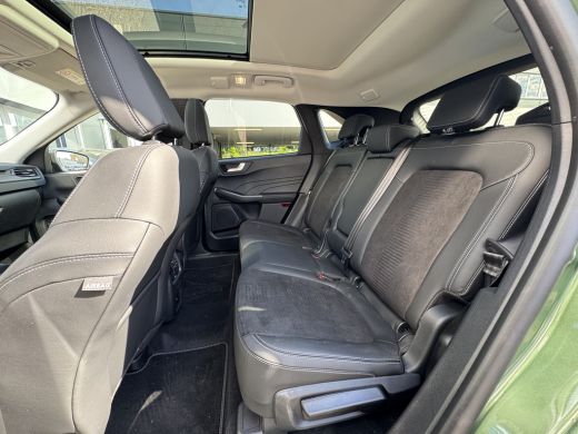 Ford Kuga 2.5 PHEV Active X | Elektrisch glazen panorama-dak | Lichtmetalen velgen multi-spaaks 19" | Trekh... ActivLease financial lease