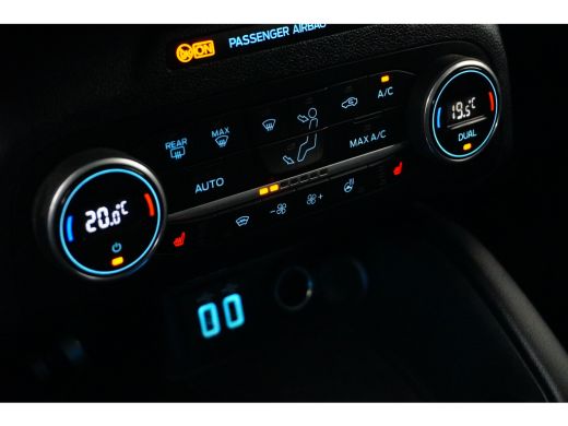 Ford Kuga Ford 2.5 PHEV Vignale | Trekhaak | Adapt. Cruise | Dodehoek Detectie | Memory Seat | Leder | B&O ... ActivLease financial lease