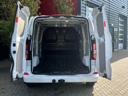 Ford Transit Custom Ford L2 170 PK Limited Automaat | Trekhaak | 17" Velgen | NIEUW MODEL! ActivLease financial lease