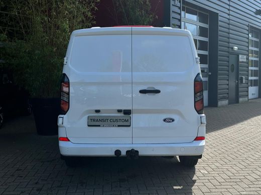 Ford Transit Custom Ford L2 170 PK Limited Automaat | Trekhaak | 17" Velgen | NIEUW MODEL! ActivLease financial lease