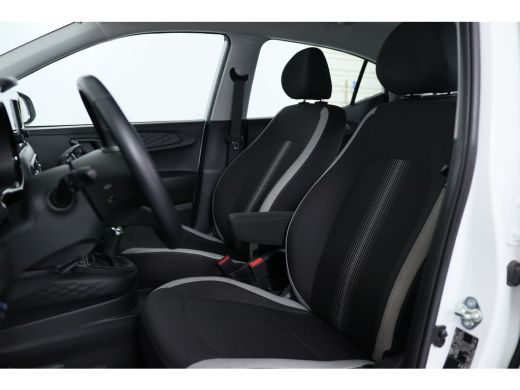 Hyundai i10 Hyundai 1.0 Comfort | Apple Carplay & Android Auto | Airco | Cruise Control | Rijstrooksensor met... ActivLease financial lease