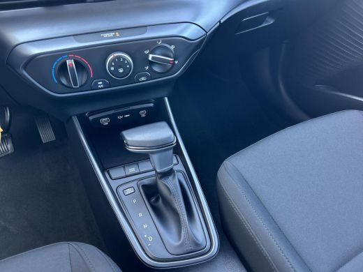 Hyundai i20 1.0 T-GDI Comfort |Sportvelgen|airco|Blutooth|Applecarplay|Achteruitrijcamera| ActivLease financial lease