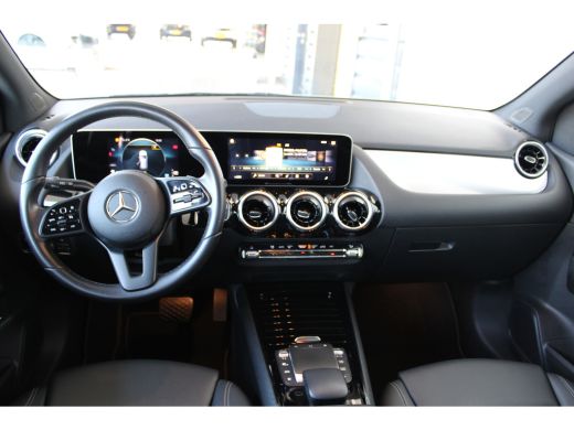 Mercedes B-Klasse Mercedes-Benz 180 Business Solution | Achteruitrijcamera | Apple Carplay/Android Auto|telefoonint... ActivLease financial lease