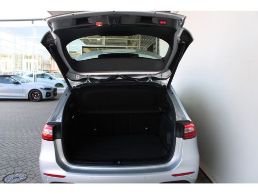 Mercedes-Benz B-Klasse 180 Business Solution | Achteruitrijcamera | Apple Carplay/Android Auto|telefoonintegratie premiu... ActivLease financial lease