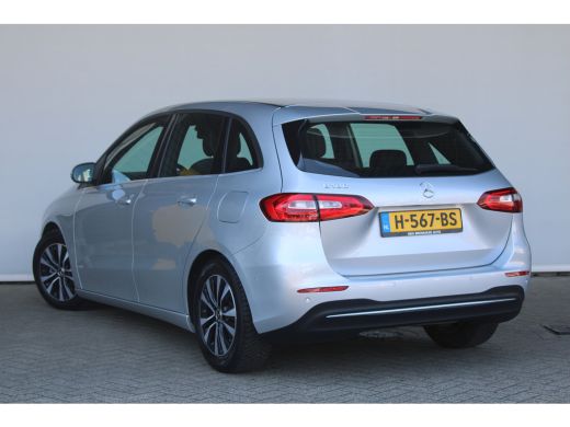 Mercedes B-Klasse Mercedes-Benz 180 Business Solution | Achteruitrijcamera | Apple Carplay/Android Auto|telefoonint... ActivLease financial lease