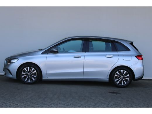 Mercedes B-Klasse Mercedes-Benz 180 Business Solution | Achteruitrijcamera | Apple Carplay/Android Auto|telefoonint... ActivLease financial lease