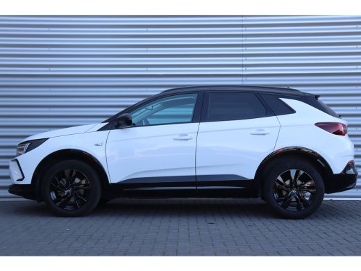 Opel Grandland Opel 1.2 TURBO 130PK LEVEL 4 GS AUTOMAAT / NAVI / LEDER / CLIMA / LED / PDC / AGR / 18" LMV / WIN... ActivLease financial lease