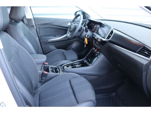 Opel Grandland Opel 1.2 TURBO 130PK LEVEL 4 GS AUTOMAAT / NAVI / LEDER / CLIMA / LED / PDC / AGR / 18" LMV / WIN... ActivLease financial lease