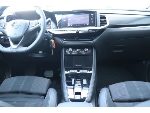 Opel Grandland Opel 1.2 TURBO 130PK LEVEL 4 GS AUTOMAAT / NAVI / LEDER / CLIMA / LED / PDC / AGR / 18" LMV / WIN... ActivLease financial lease