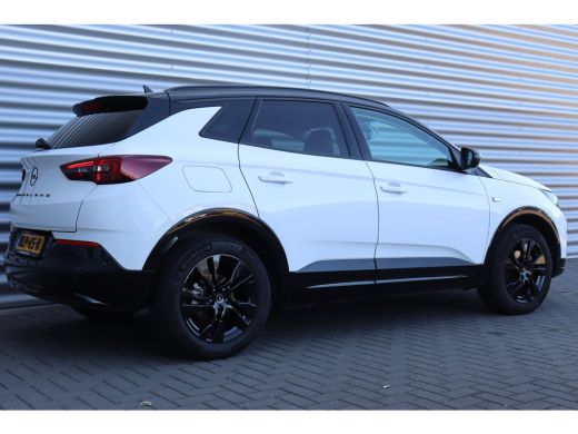 Opel Grandland Opel 1.2 TURBO 130PK LEVEL 4 GS AUTOMAAT / NAVI / LEDER / CLIMA / LED / PDC / AGR / 18" LMV / WIN... ActivLease financial lease