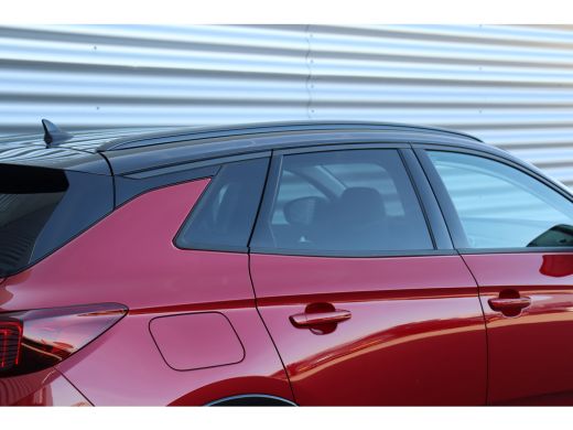 Opel Grandland Opel 1.2 TURBO 130PK LEVEL 4 GS AUTOMAAT / NAVI / LEDER / CLIMA / LED / PDC / AGR / 18" LMV / WIN... ActivLease financial lease