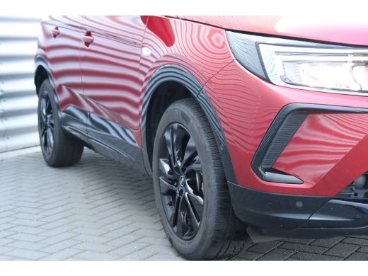 Opel Grandland Opel 1.2 TURBO 130PK LEVEL 4 GS AUTOMAAT / NAVI / LEDER / CLIMA / LED / PDC / AGR / 18" LMV / WIN... ActivLease financial lease