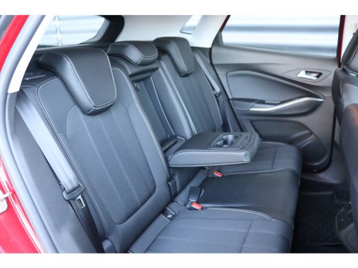 Opel Grandland Opel 1.2 TURBO 130PK LEVEL 4 GS AUTOMAAT / NAVI / LEDER / CLIMA / LED / PDC / AGR / 18" LMV / WIN... ActivLease financial lease