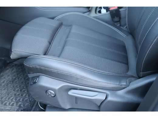 Opel Grandland Opel 1.2 TURBO 130PK LEVEL 4 GS AUTOMAAT / NAVI / LEDER / CLIMA / LED / PDC / AGR / 18" LMV / WIN... ActivLease financial lease