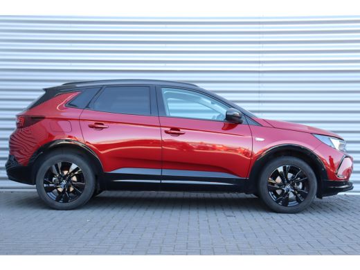 Opel Grandland Opel 1.2 TURBO 130PK LEVEL 4 GS AUTOMAAT / NAVI / LEDER / CLIMA / LED / PDC / AGR / 18" LMV / WIN... ActivLease financial lease