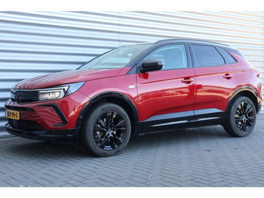 Opel Grandland Opel 1.2 TURBO 130PK LEVEL 4 GS AUTOMAAT / NAVI / LEDER / CLIMA / LED / PDC / AGR / 18" LMV / WIN... ActivLease financial lease