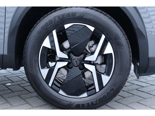 Peugeot 2008 Peugeot 1.2 PURETECH 130PK GT PACK AUTOMAAT / NAVI / LEDER / CLIMA / LED / PDC / 17" LMV / KEYLES... ActivLease financial lease