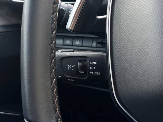 Peugeot 3008 Peugeot 1.2 Hybrid GT | Achteruitrijcamera | Apple Carplay/Android Auto|telefoonintegratie premiu... ActivLease financial lease
