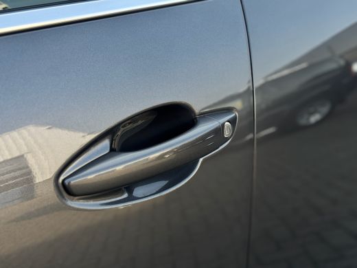 Peugeot 3008 Peugeot 1.2 Hybrid GT | Achteruitrijcamera | Apple Carplay/Android Auto|telefoonintegratie premiu... ActivLease financial lease