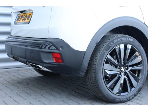 Peugeot 3008 Peugeot 1.2 PURETECH 130PK GT PACK AUTOMAAT / NAVI / LEDER / CLIMA / PDC / 19" LMV / CAMERA / BLA... ActivLease financial lease