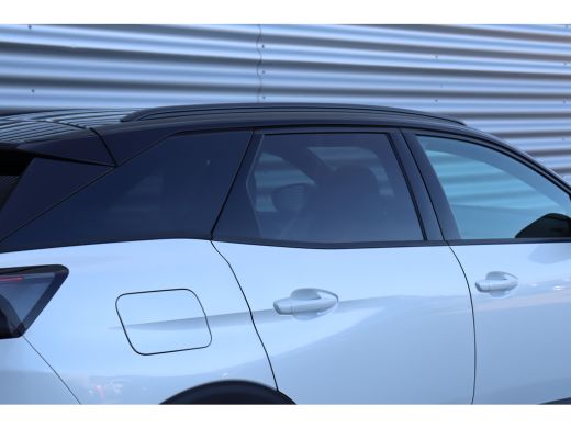 Peugeot 3008 Peugeot 1.2 PURETECH 130PK GT PACK AUTOMAAT / NAVI / LEDER / CLIMA / PDC / 19" LMV / CAMERA / BLA... ActivLease financial lease