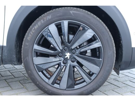 Peugeot 3008 Peugeot 1.2 PURETECH 130PK GT PACK AUTOMAAT / NAVI / LEDER / CLIMA / PDC / 19" LMV / CAMERA / BLA... ActivLease financial lease