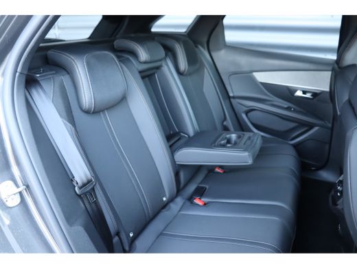 Peugeot 3008 1.2 PURETECH 130PK GT PACK AUTOMAAT / NAVI / LEDER / CLIMA / PDC / 19" LMV / CAMERA / BLACK PACK ... ActivLease financial lease