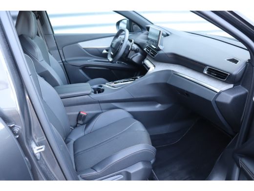Peugeot 3008 1.2 PURETECH 130PK GT PACK AUTOMAAT / NAVI / LEDER / CLIMA / PDC / 19" LMV / CAMERA / BLACK PACK ... ActivLease financial lease