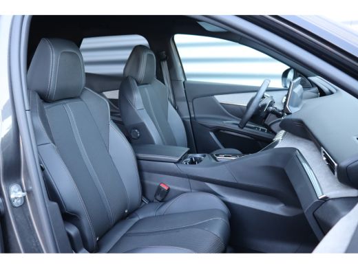 Peugeot 3008 1.2 PURETECH 130PK GT PACK AUTOMAAT / NAVI / LEDER / CLIMA / PDC / 19" LMV / CAMERA / BLACK PACK ... ActivLease financial lease
