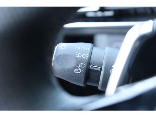Peugeot 3008 1.2 PURETECH 130PK GT PACK AUTOMAAT / NAVI / LEDER / CLIMA / PDC / 19" LMV / CAMERA / BLACK PACK ... ActivLease financial lease