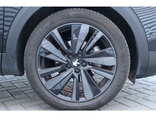 Peugeot 3008 Peugeot 1.2 PURETECH 130PK GT PACK AUTOMAAT / NAVI / LEDER / CLIMA / PDC / 19" LMV / CAMERA / BLA... ActivLease financial lease
