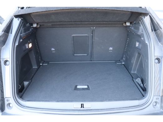 Peugeot 3008 Peugeot 1.2 PURETECH 130PK GT PACK AUTOMAAT / NAVI / LEDER / CLIMA / PDC / 19" LMV / CAMERA / BLA... ActivLease financial lease