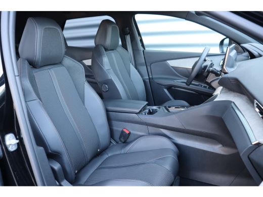 Peugeot 3008 Peugeot 1.2 PURETECH 130PK GT PACK AUTOMAAT / NAVI / LEDER / CLIMA / PDC / 19" LMV / CAMERA / BLA... ActivLease financial lease
