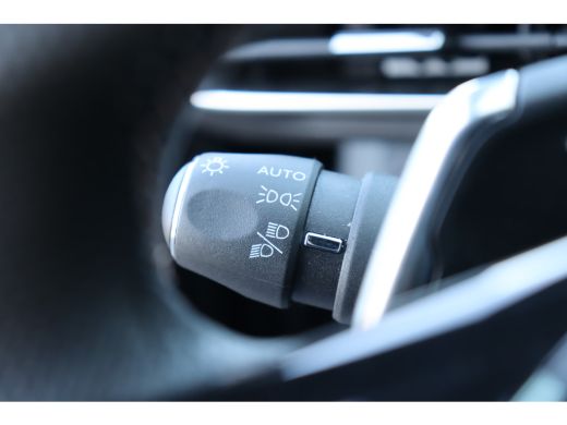Peugeot 3008 Peugeot 1.2 PURETECH 130PK GT PACK AUTOMAAT / NAVI / LEDER / CLIMA / PDC / 19" LMV / CAMERA / BLA... ActivLease financial lease