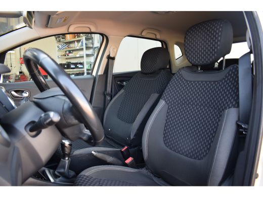 Renault Captur 0.9 TCe Intens | Trekhaak | Camera | Climate | Navi ActivLease financial lease