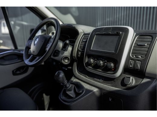 Renault Trafic 1.6 dCi L2H1 125PK | 6-Zits | Navigatie | Cruise | Airco | PDC | Euro 6 ActivLease financial lease