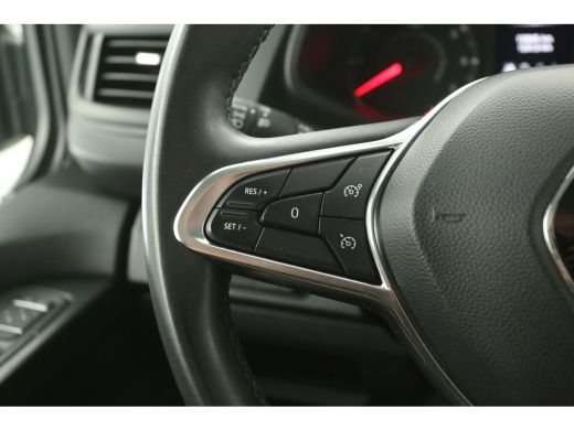 Renault Trafic 2.0 dCi T30 L2H1 Airco Cruise Carplay Parkeersensoren 3 Persoons Elektrpakket ActivLease financial lease
