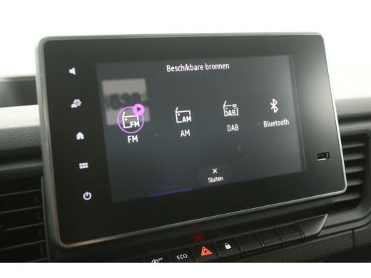 Renault Trafic 2.0 dCi T30 L2H1 Airco Cruise Carplay Parkeersensoren 3 Persoons Elektrpakket ActivLease financial lease