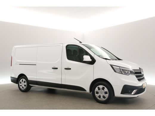 Renault Trafic 2.0 dCi T30 L2H1 Airco Cruise Carplay Parkeersensoren 3 Persoons Elektrpakket ActivLease financial lease