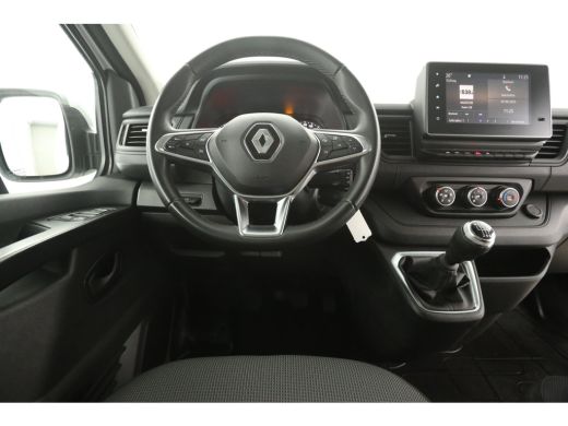 Renault Trafic 2.0 dCi T30 L2H1 Airco Cruise Carplay Parkeersensoren 3 Persoons Elektrpakket ActivLease financial lease
