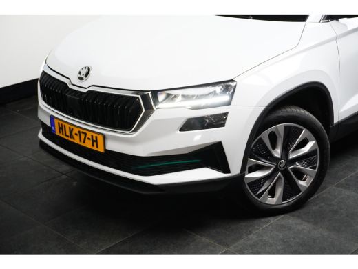 Skoda Karoq 1.5 TSI 150 pk ACT Business Edition 7-DSG | Panoramadak | Achteruitrijcamera | Apple carplay | ActivLease financial lease