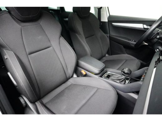 Skoda Karoq 1.5 TSI 150 pk ACT Business Edition 7-DSG | Panoramadak | Achteruitrijcamera | Apple carplay | ActivLease financial lease