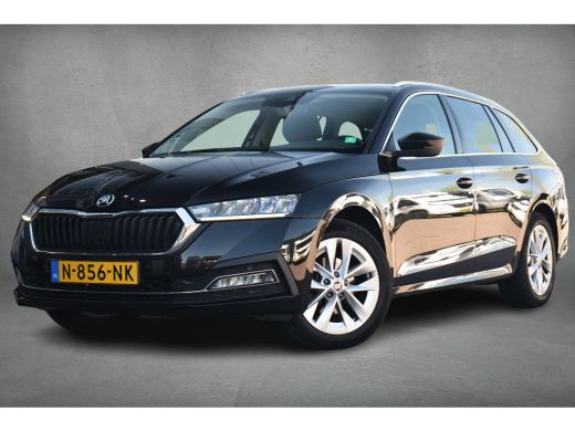 Skoda Octavia Combi 1.5 TSI First Edition | Trekhaak | CarPlay | Stoelverw. | Camera ActivLease financial lease